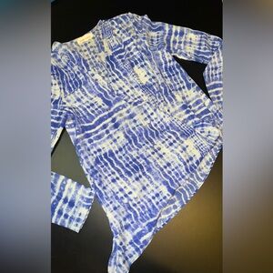 Eight Sixty Blue and White Long Sleeve Wrap front Top Size Small EUC